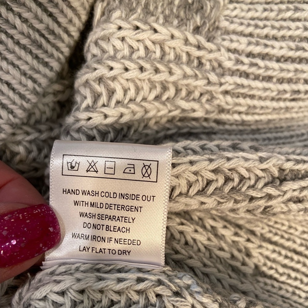 Bobi Black~NWT~Cozy Cotton Turtleneck~Waist Cropped Sweater~Ivory/Gray~Size M - Picture 16 of 16